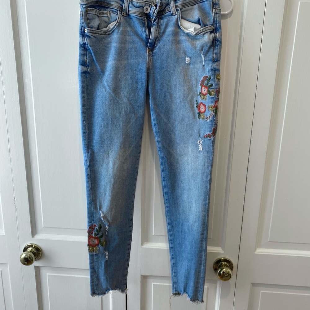 Zara Embroidered/Distressed Jeans